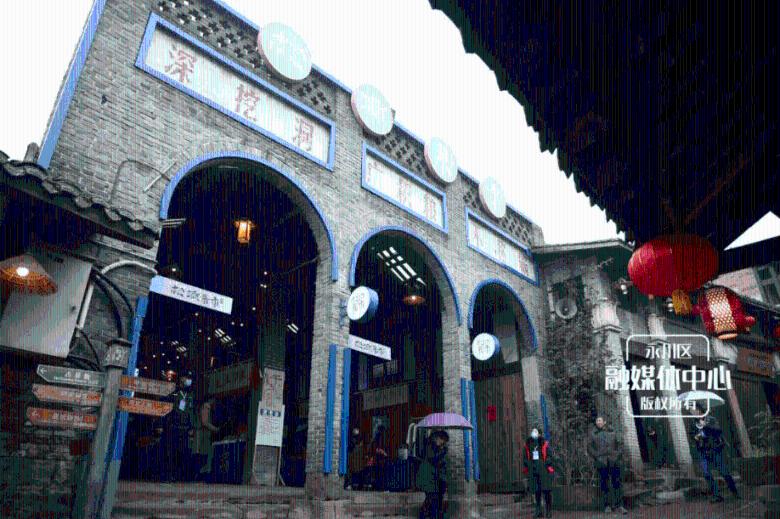 2024春节对联什么时候贴合适，贴对联的风俗与讲究